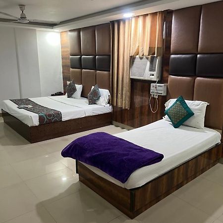 Hotel Le Mount Near Igi Airport Nueva Delhi Exterior foto