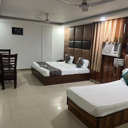 Hotel Le Mount Near Igi Airport Nueva Delhi Exterior foto