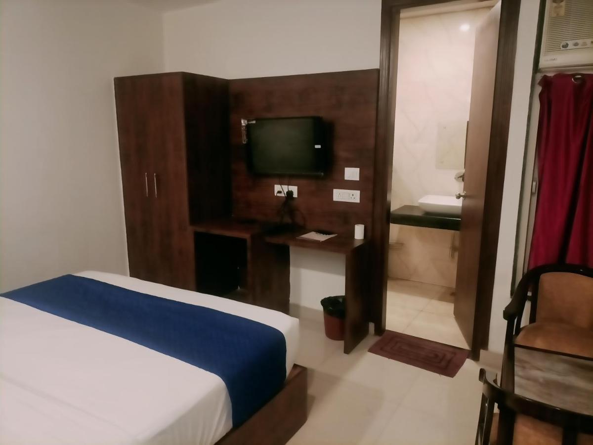 Hotel Le Mount Near Igi Airport Nueva Delhi Exterior foto