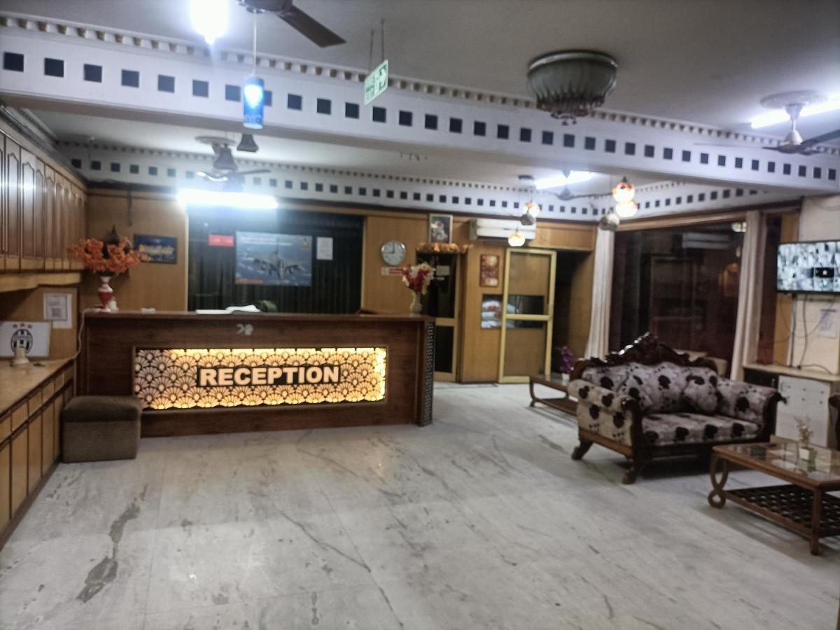 Hotel Le Mount Near Igi Airport Nueva Delhi Exterior foto